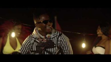 Kelvyn Boy Ft. Medikal – Loko (Official Video)