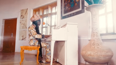 Kojo Antwi – Ateteakoma (Official Video)