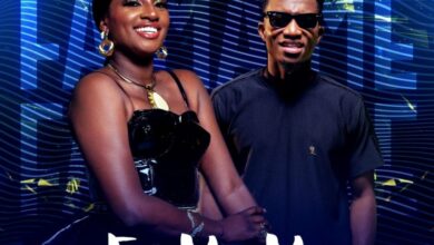 Ateaa Tina – Fa Ma Me Ft. Kofi Kinaata