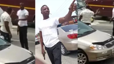 Careless Driver Pulls Gun After Being Confronted For Bad Driving - Video